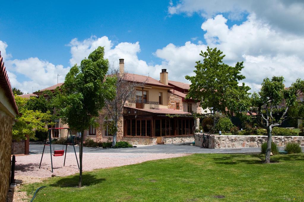 Hospederia Gemma Hotel La Lastrilla Exterior foto